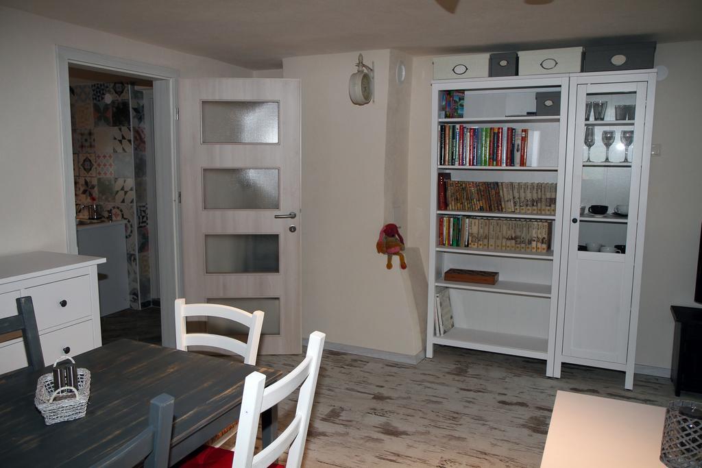 Apartma Obrh Smarjeske Toplice Ngoại thất bức ảnh