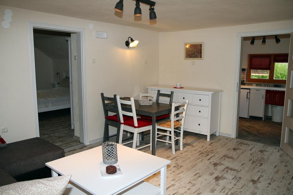 Apartma Obrh Smarjeske Toplice Ngoại thất bức ảnh
