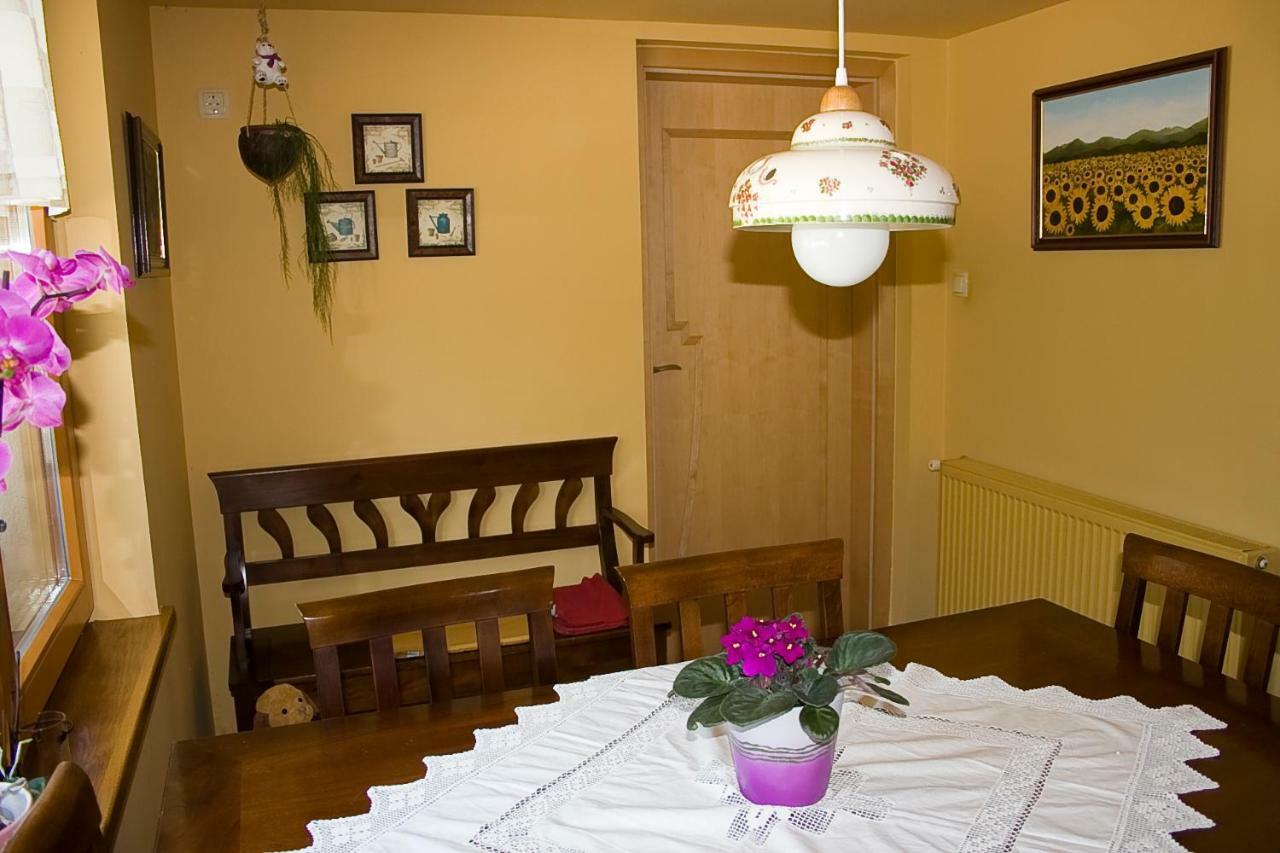 Apartma Obrh Smarjeske Toplice Ngoại thất bức ảnh
